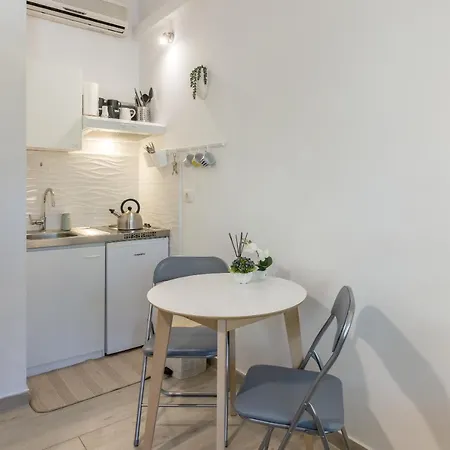 Palomia C Apartment